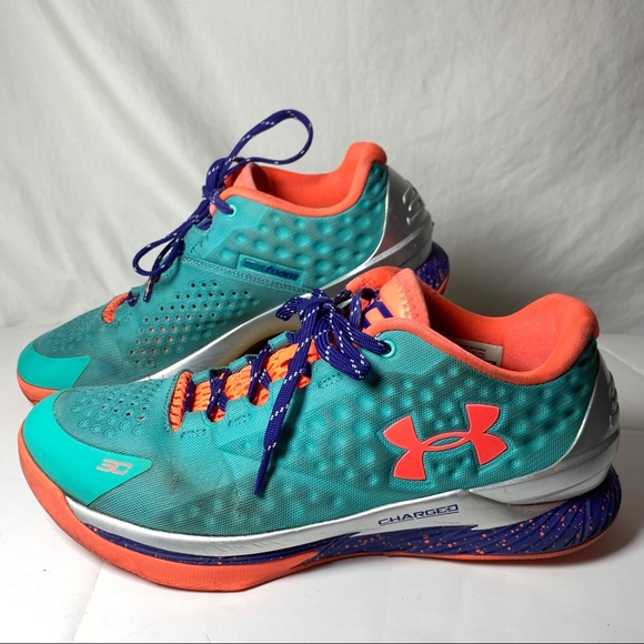 Under Armour Other - 2015 under armour steph curry low 1 size 10.5